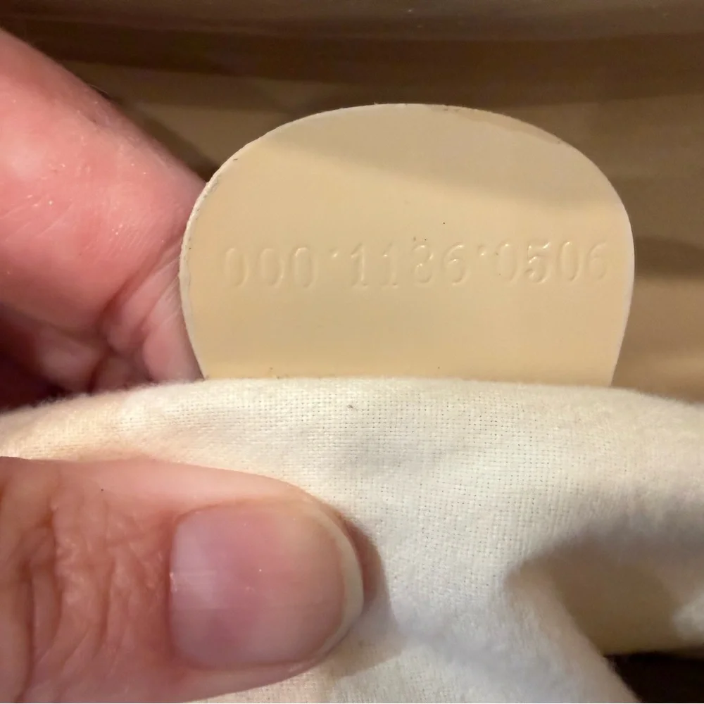 Gucci EUC Vintage Cream Patent Leather Shoulder Bag w/COA - Picture 6 of 14